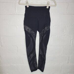 Lululemon Women's Size 4 Leggings Fast And Free Black Lace AS IS